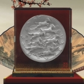 八駿圖純銀銀盤設(shè)計定做、設(shè)計制作生產(chǎn)紀(jì)念銀盤
